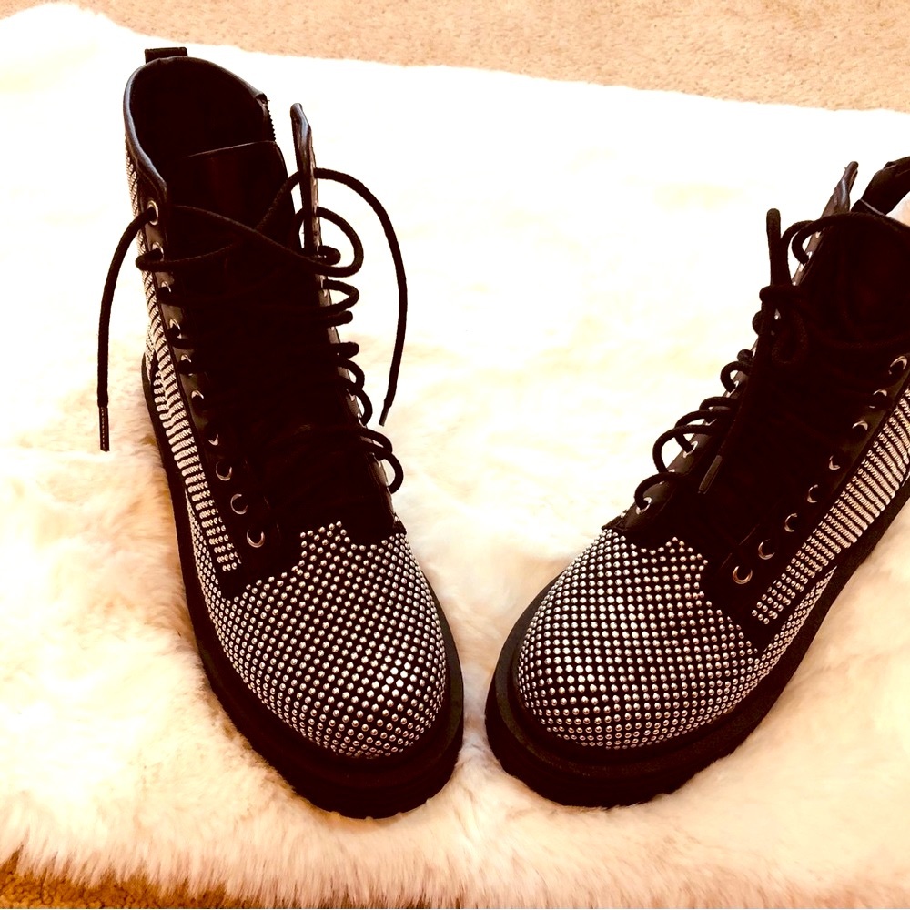 Gianni Bini dotted leather ankle boots